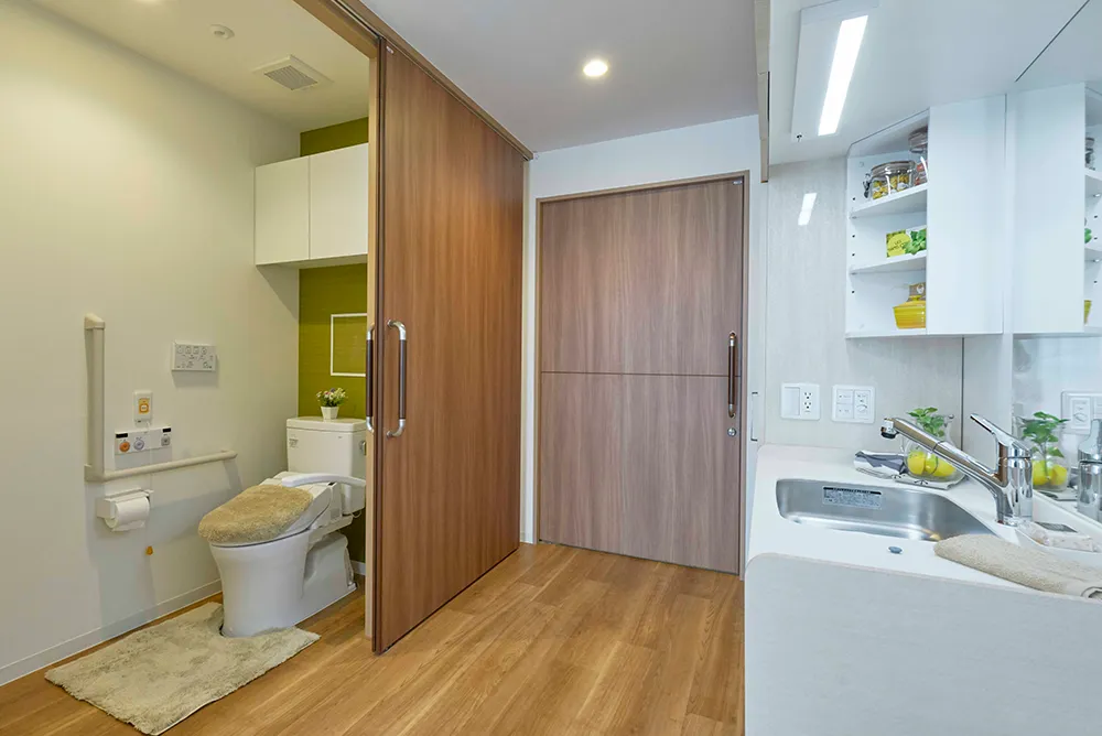 高さが変えられる電動昇降機能付きの洗面化粧台