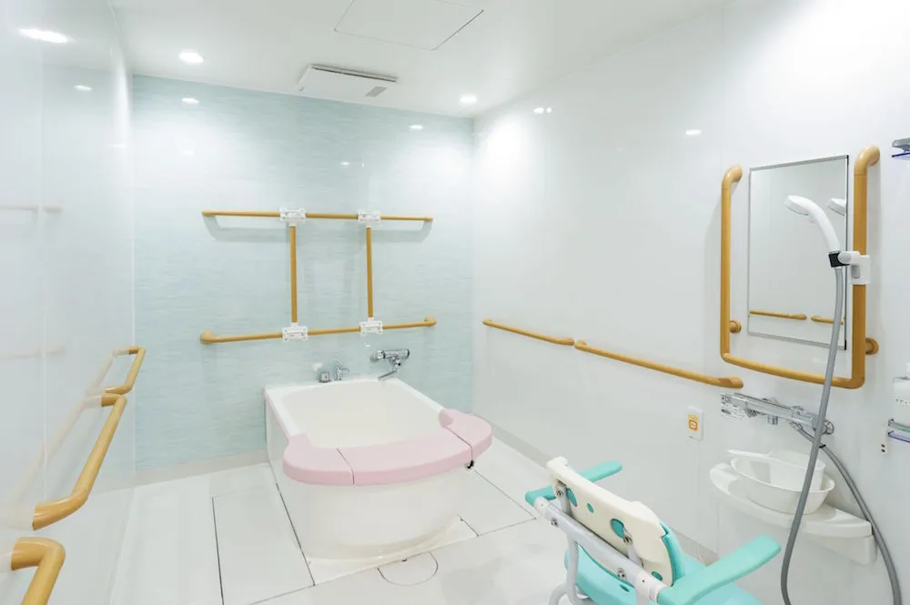 介助用の個浴ユニットバス