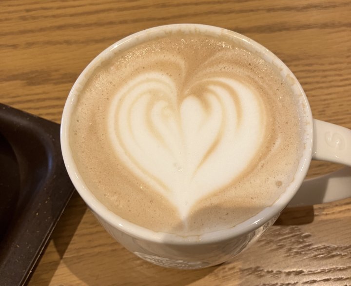 コーヒーの香り誘われて　～街カフェ外出記～
