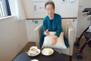 Today's "Life Focus"/歩いた後のケーキは最高！