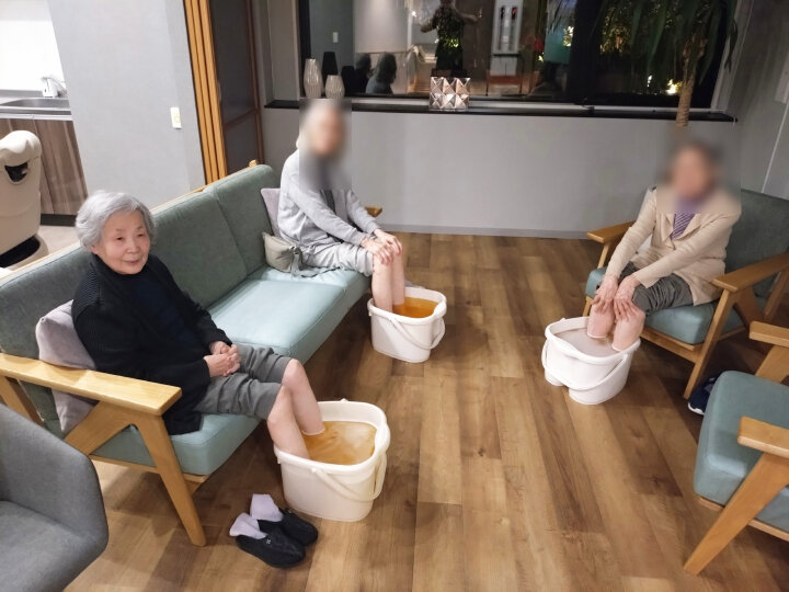 "Night Activity"『こだわりの足湯』～足もとから調える、穏やかな眠りの時間～