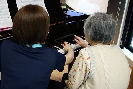 koma-piano_20220516-1.jpg