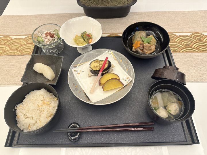 ブランド食メニューの紹介 ~東京湾 鱸と京賀茂茄子の饗宴~