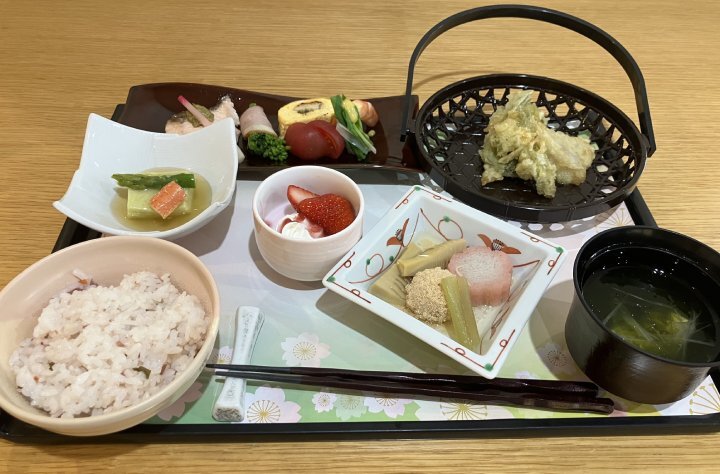 ３月の特別食　～弥生御膳～