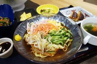 季節を味わう～冷やし中華～