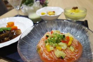 小豆島から届いた"伝承の味"をシェフのアレンジで ~海と風のランチ~