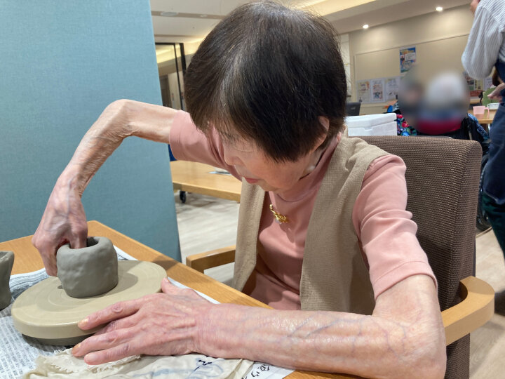 陶芸教室で紡ぐ創作の時間